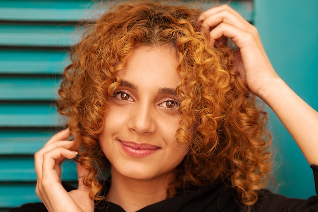 How to Maintain Healthy Hair While Using Heat Styling Tools
